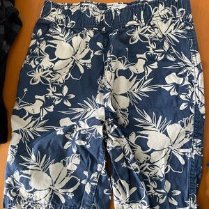 Place Blue and White Floral Men's Shorts